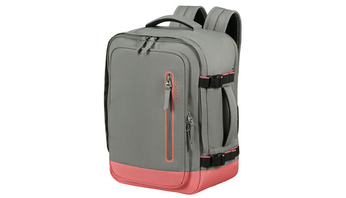 Spĺňa podmienky bezplatnej palubnej batožiny spoločností Ryanair a Wizz Air