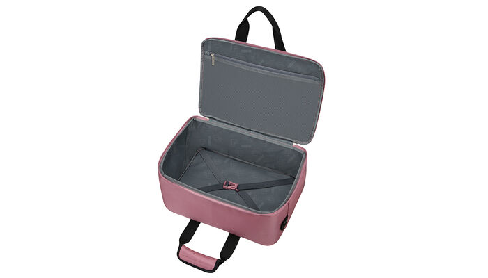 priehradka na oblečenie s krížovými popruhmi