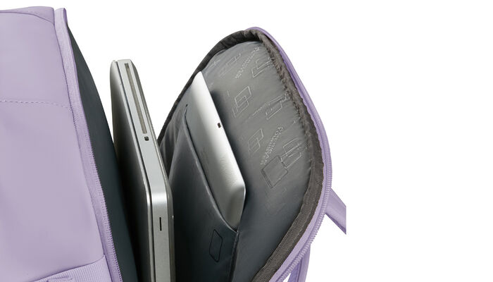 Vyhradená priehradka na notebook 15,6"