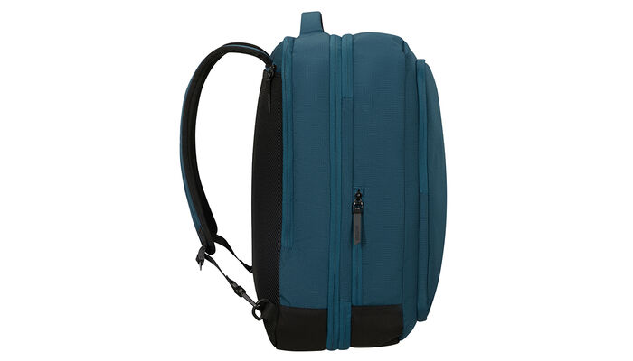 Vyhradená priehradka na notebook 17.3"