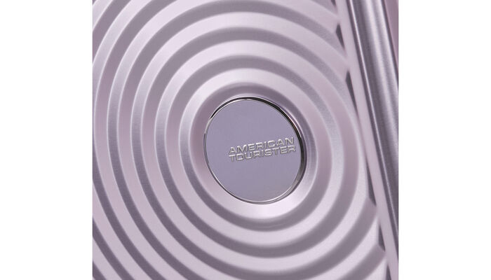 Odolný dizajn vyrobený z eloxovaného hliníka