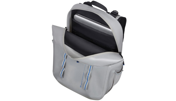 Vyhradená priehradka na notebook 15,6"