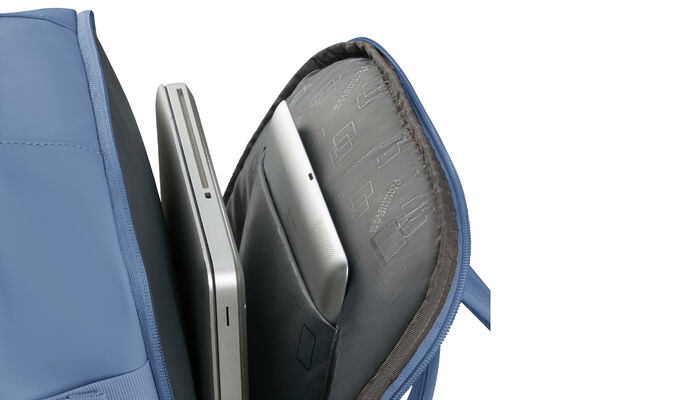 Vyhradená priehradka na notebook 15,6"