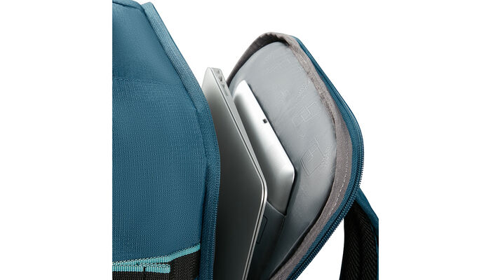 Vyhradená priehradka na notebook 15,6"