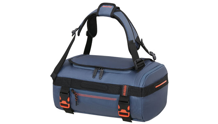 Spĺňa podmienky bezplatnej palubnej batožiny spoločností Ryanair, Vueling a Wizz Air