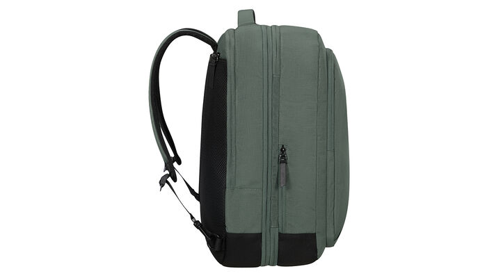 Vyhradená priehradka na notebook 17.3"