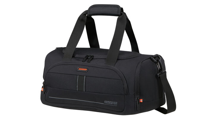 Spĺňa podmienky bezplatnej palubnej batožiny spoločností Ryanair a Wizz Air