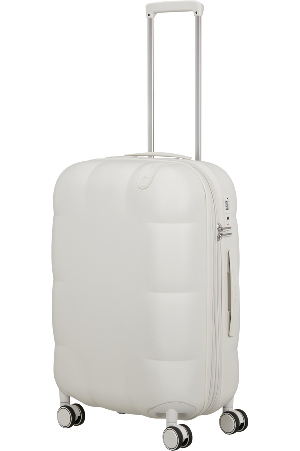 Dreami 67cm Stredne veľk&yacute; kufor | American Tourister Dreami Spinner Exp Tsa 67cm  Biele oblaky