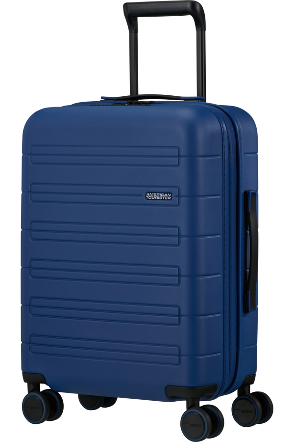 American Tourister Novastream Spinner TSA Exp. 55cm  N&aacute;morn&iacute;cka modr&aacute;