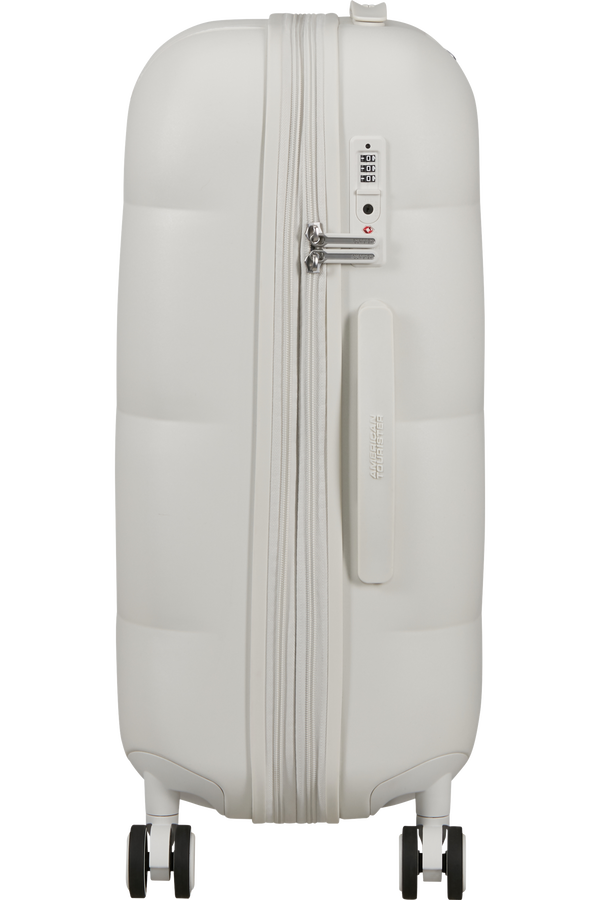 Dreami 67cm Stredne veľk&yacute; kufor | American Tourister Dreami Spinner Exp Tsa 67cm  Biele oblaky