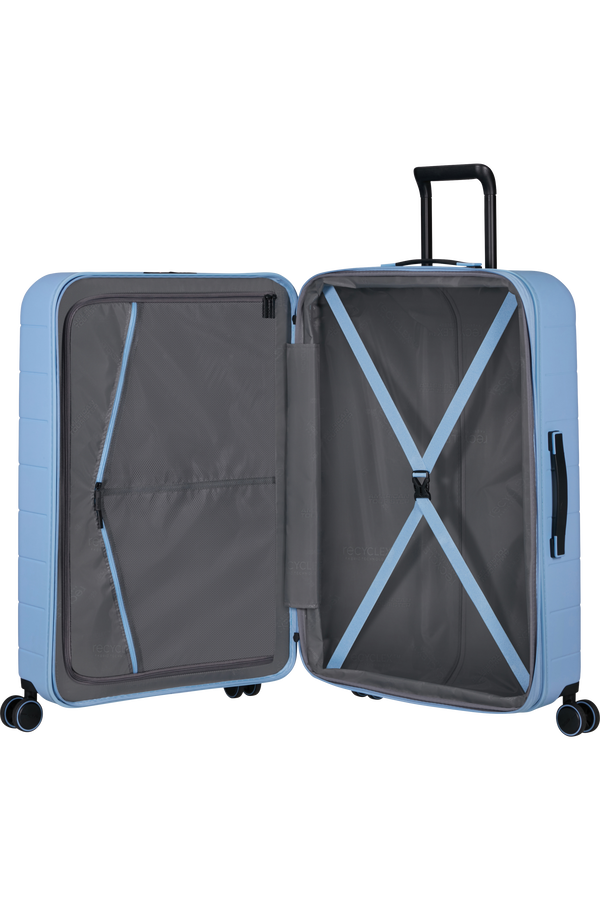 American Tourister Novastream Spinner TSA Exp. 77cm  Pastel Blue American Tourister Novastream Spinner TSA Exp. 77cm  Pastel Blue
