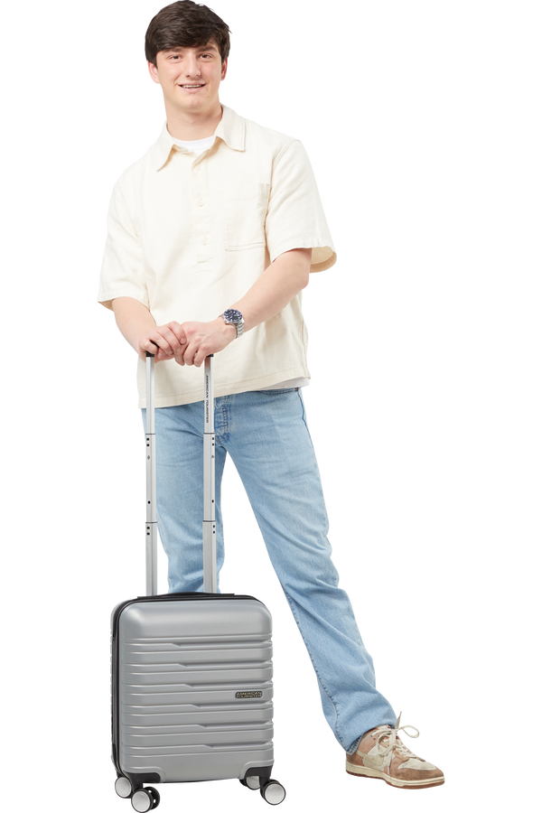 American Tourister Flashline SPINNER UNDERSEATER 45cm  Nebeská strieborná